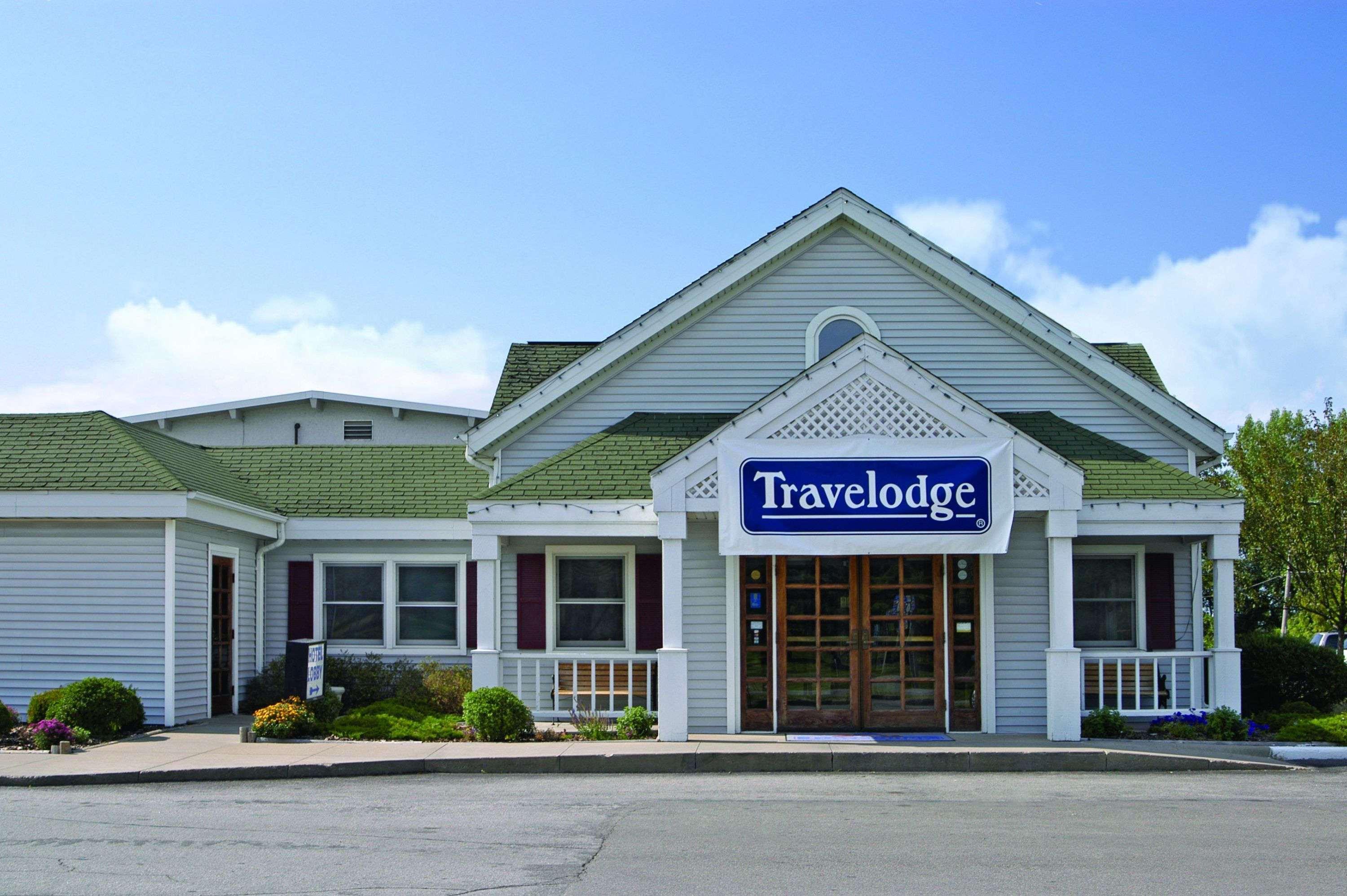 Travelodge By Wyndham Айова Сити Екстериор снимка